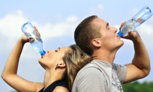 drinking water to help reduce hair loss